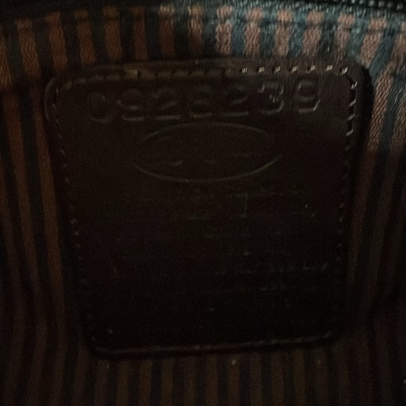 Brighton Handbag - Picture 9 of 11